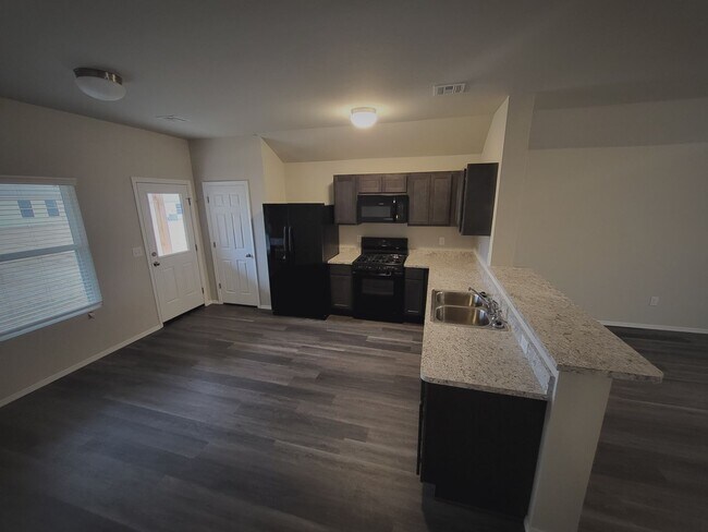Building Photo - ?Home in the Edmond Area! ?