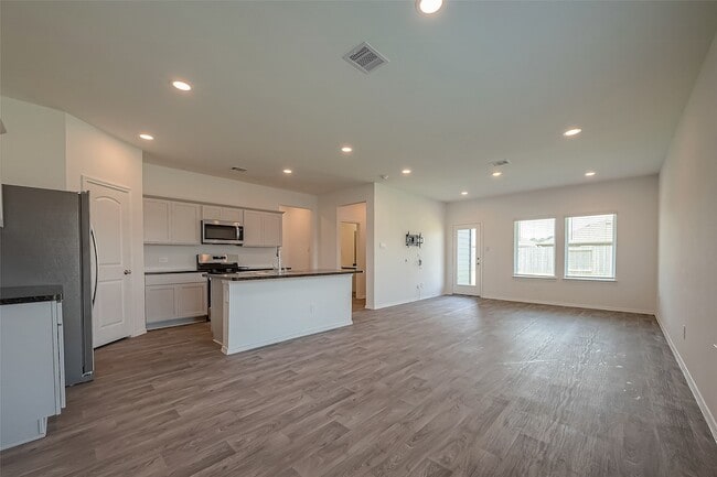 Building Photo - 5343 Pinecliff Grove Ct