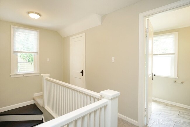 Building Photo - 1090 Birney Ln