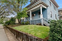 Building Photo - MADISON &amp; 23rd DUPLEX (DDL-002-B)