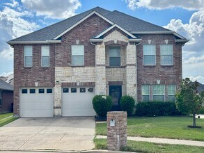 Building Photo - 13287 Fowler Dr