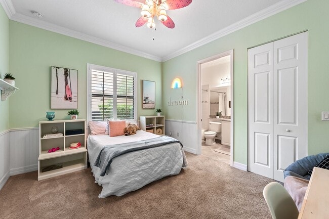 Building Photo - Furnished 3 Bedroom Luxurious Single Famil...