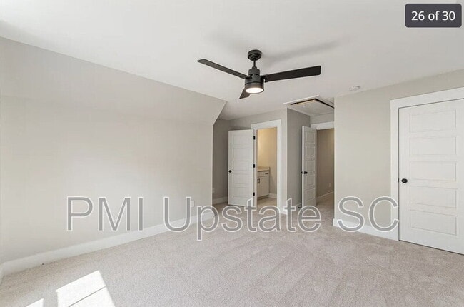 Building Photo - 309 Breakwater Ln