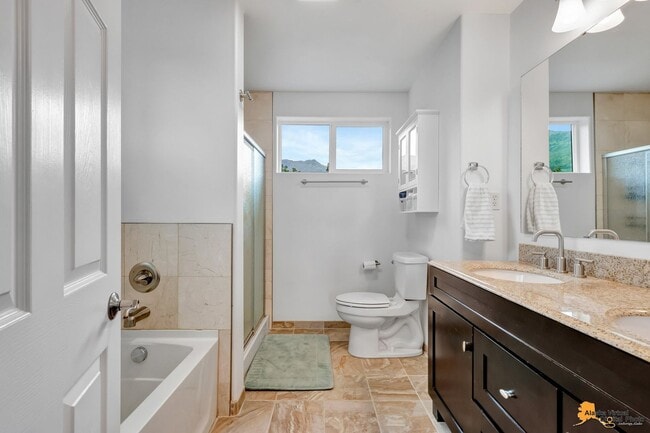 Building Photo - 8121 Marino Dr