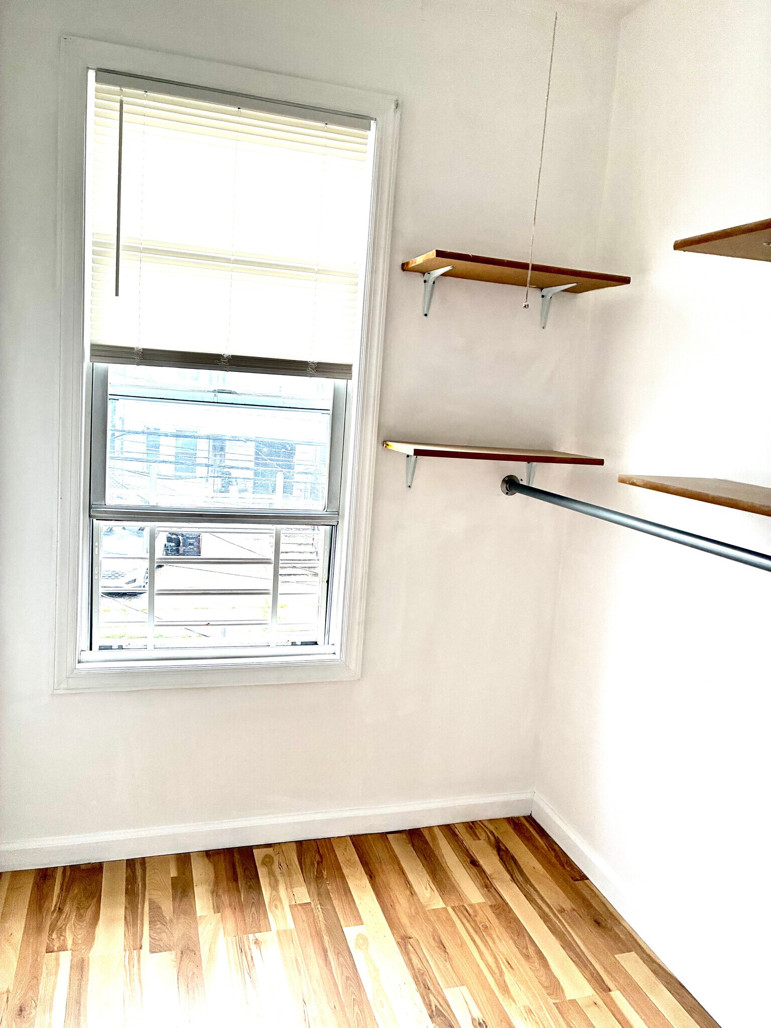 Building Photo - 261 Ridge St