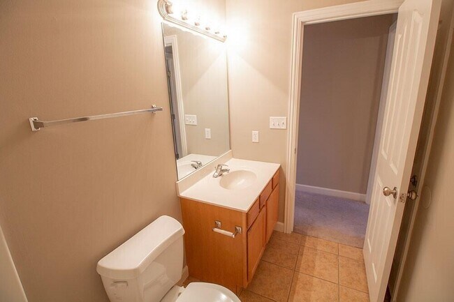 Building Photo - 1311 Raleigh Dr