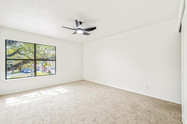 Building Photo - 3527 Eagle Canyon Dr