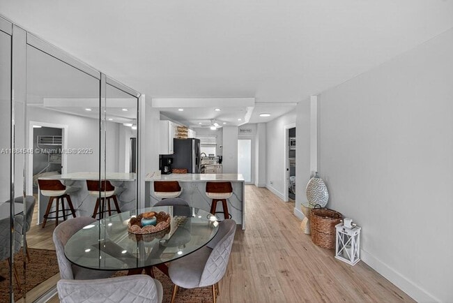Building Photo - 710 N Ocean Blvd