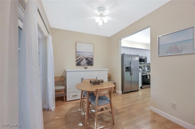 Building Photo - 818 Tanbark Dr