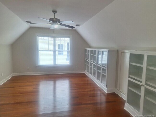 Building Photo - 2083 Broadman Ave