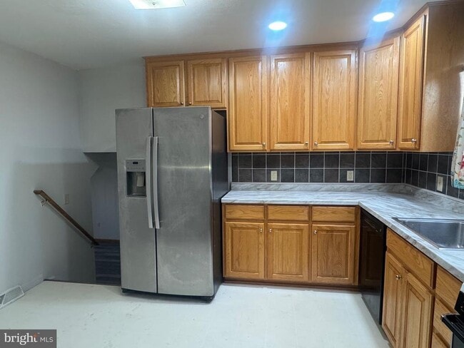 Building Photo - 172 Chapel Dr