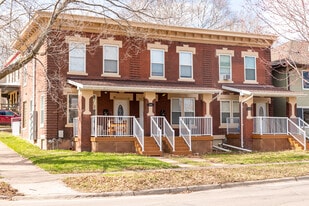 Building Photo - 1301 E 2nd St