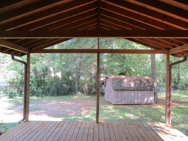 Building Photo - 2 Castlewood Dr SW