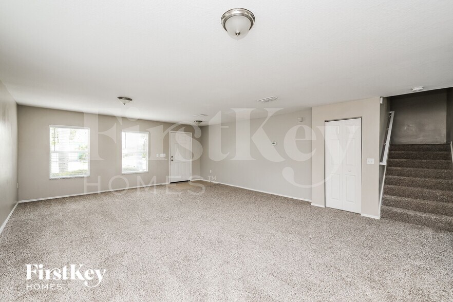 Building Photo - 5455 Sandy Shell Dr