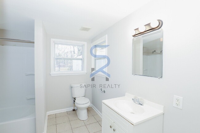 Building Photo - Move in before January 15th and get $100 OFF your rent for the first 3 months — PLUS a $250 Amazo...