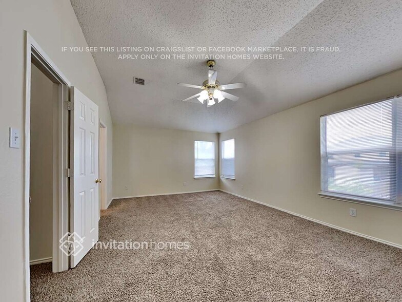 Building Photo - 4904 Palm Ridge Dr