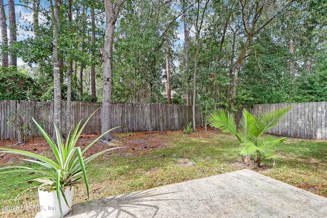 Building Photo - 9642 Pritmore Rd E