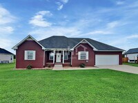 Building Photo - 308 Bluefield Ln
