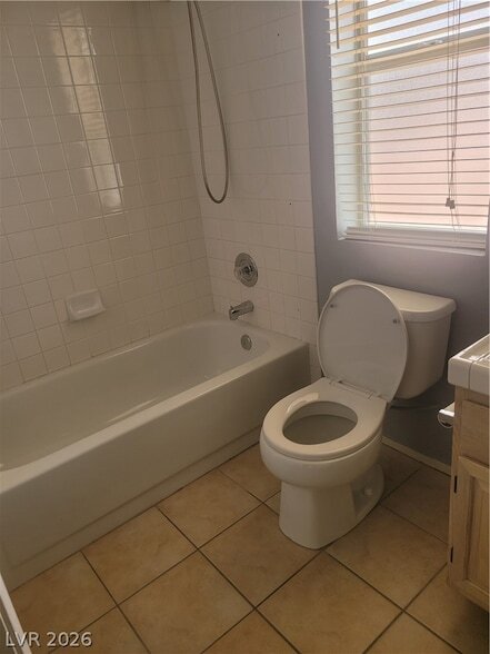 Building Photo - 4013 Forest Knoll Ln