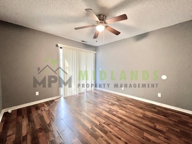 Building Photo - 6008 Village Creek Dr