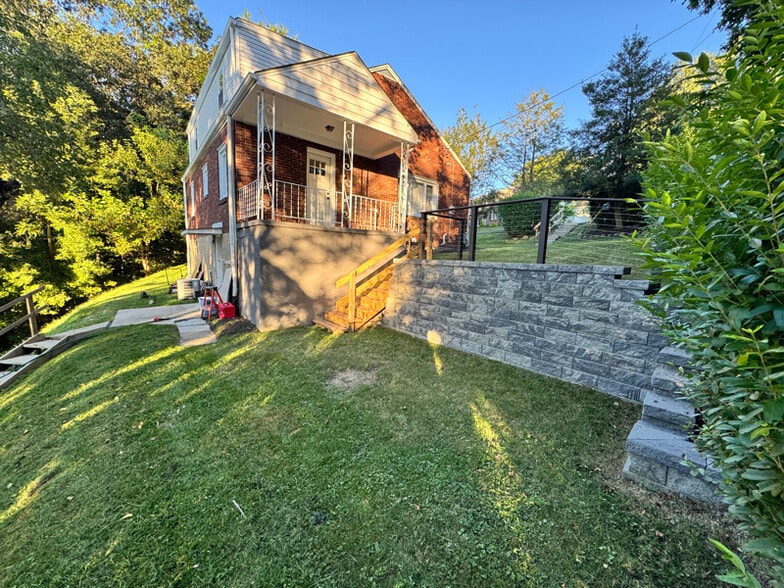Building Photo - 129 Terrace Ct
