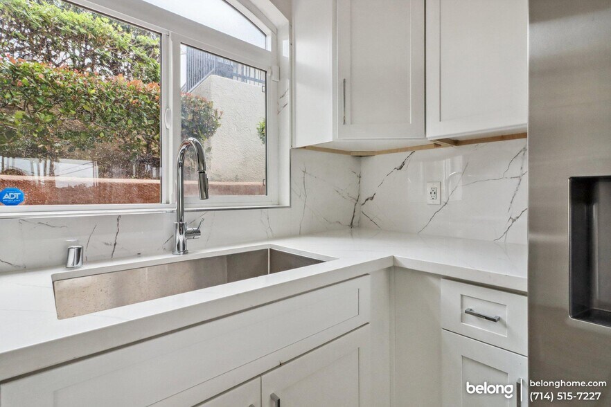 Building Photo - 30902 Club House Dr
