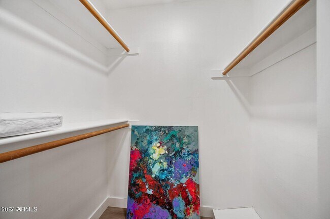 Building Photo - 2959 N 68th Pl