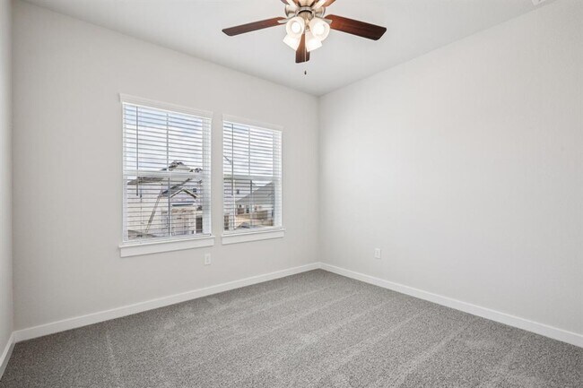 Building Photo - 2333 Moon Tower Trl