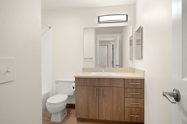 Building Photo - 7453 Newcastle Golf Club Rd