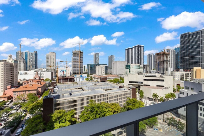 Building Photo - 227 NE 2nd St