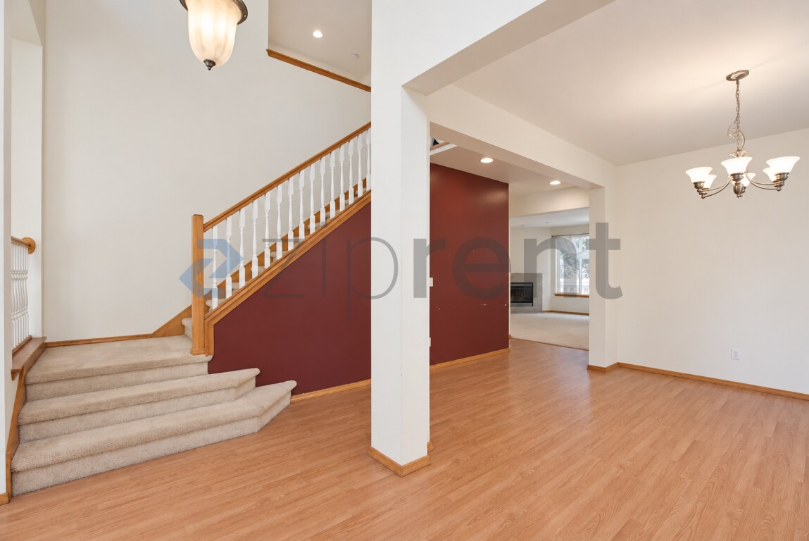 Building Photo - Unit N/A