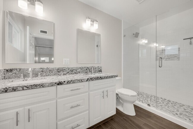 Building Photo - Charming La Habra Corner Lot Home.  4 Bedrooms & 2 Bath