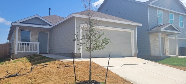 Primary Photo - Almost New 3/2 in Thea Meadows
