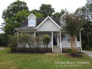 Building Photo - 805 Albin Ct
