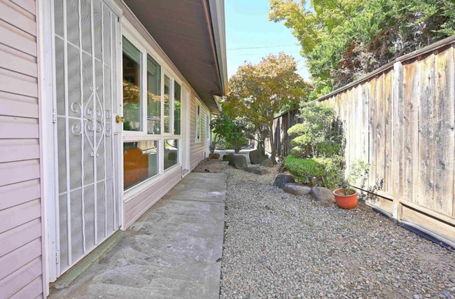 Building Photo - 4602 Emily Ct