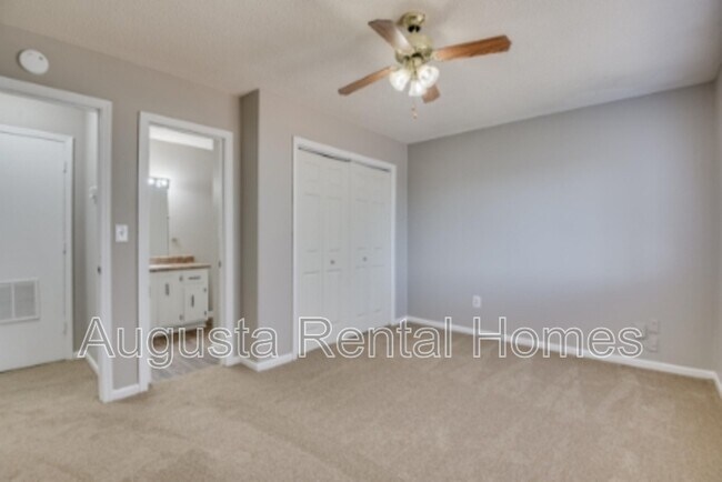 Building Photo - 2449D Jennings Road