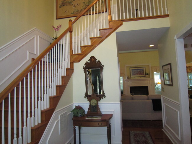 //Stairs from Foyer to 2nd Floor BRs and Baths - 102 London Cir S