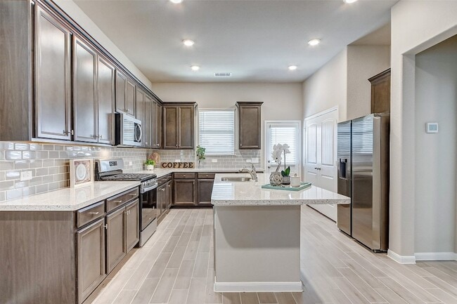 Building Photo - 5311 Sunway Dr