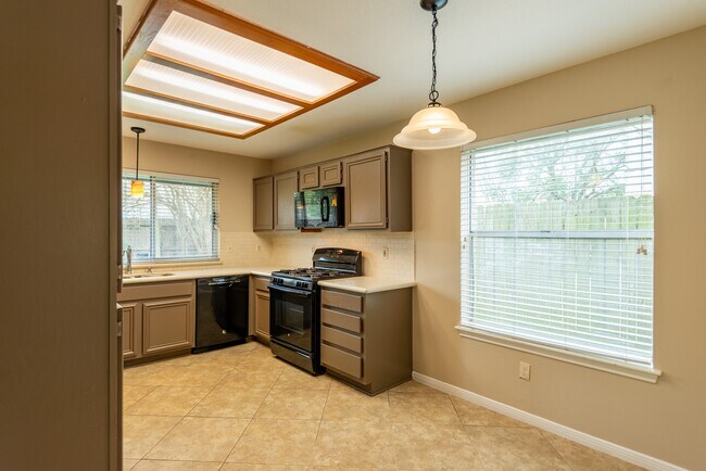 Building Photo - 12034 Paddock Way