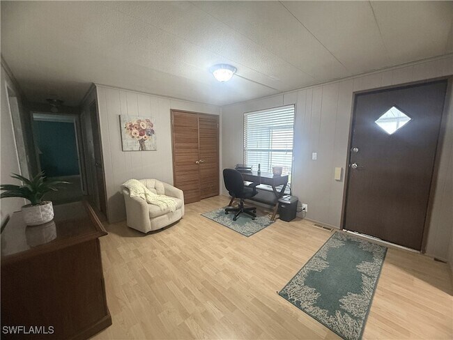 Building Photo - 455 Jacaramba Ct