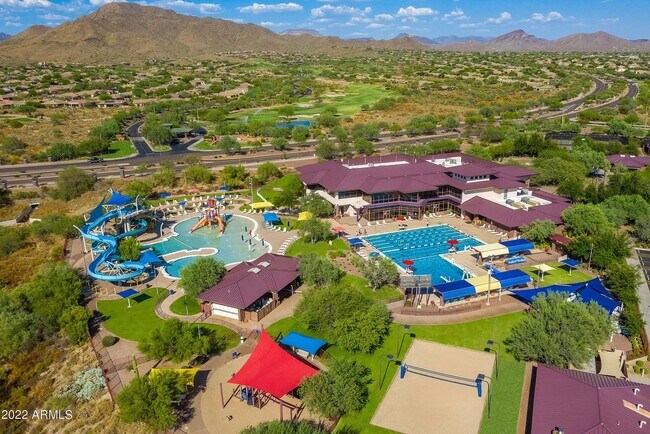 Building Photo - 42019 N Golf Crest Rd