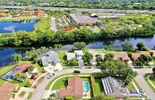 Building Photo - 1464 SW 97th Way