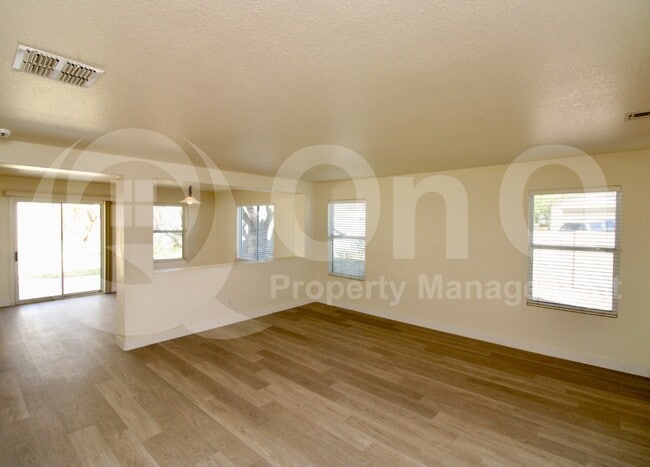 Building Photo - 1339 W Camino Mesa Sonorense