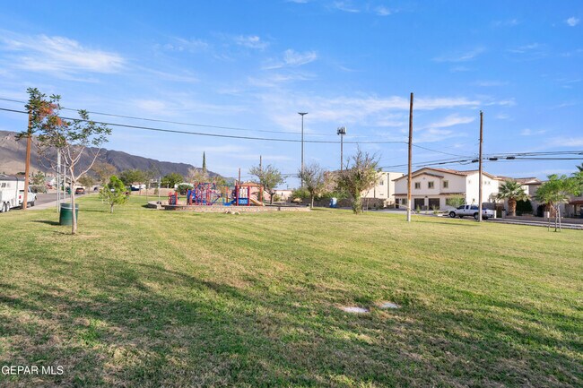 Building Photo - 6305 Palo Verde Pl