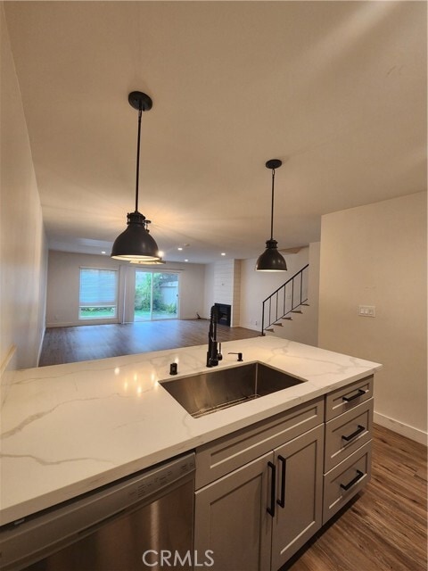 Building Photo - 120 S Francisca Ave