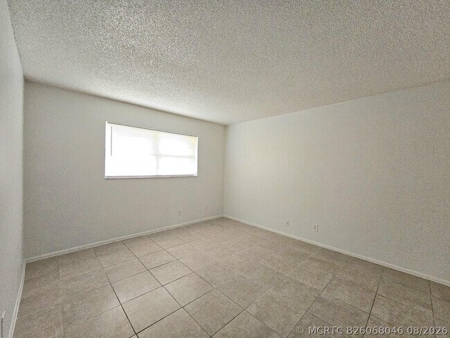 Building Photo - 8000 S Colony Cir