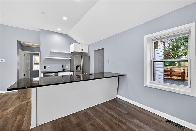 Building Photo - 1173 Fenwood St SW