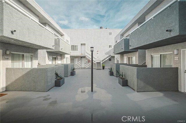 Building Photo - 4406 Cahuenga Blvd
