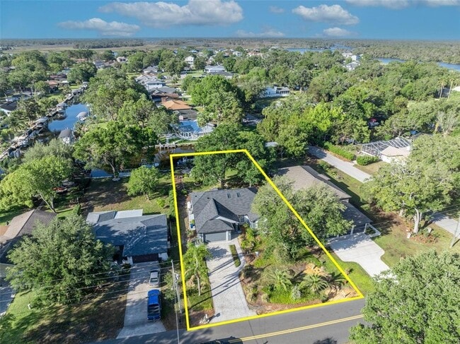 Building Photo - 11768 W Riverhaven Dr