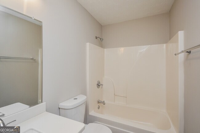 Building Photo - 315 Berkshire Dr